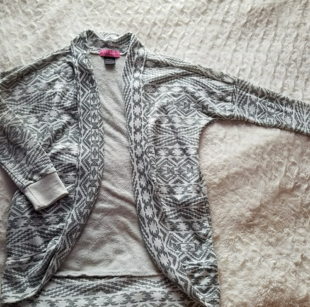 White And Grey Cardigan W/ Unique Design SO CUTE